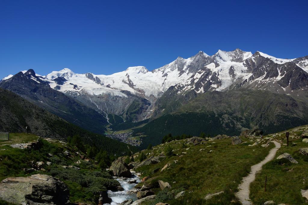 Saas Fee Haus Aida 아파트 객실 사진